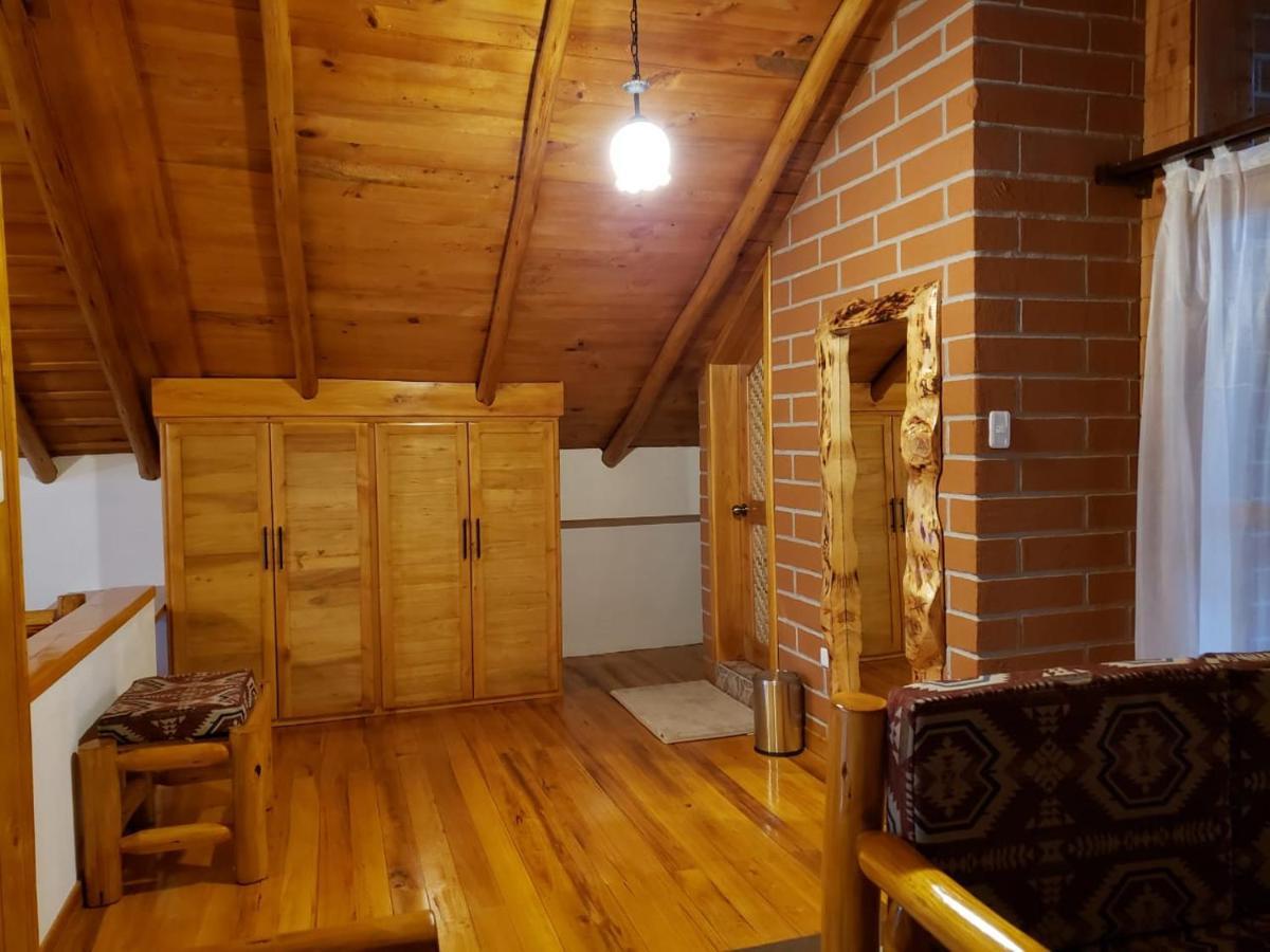 Atallaro Hospedaje Otavalo Exteriör bild