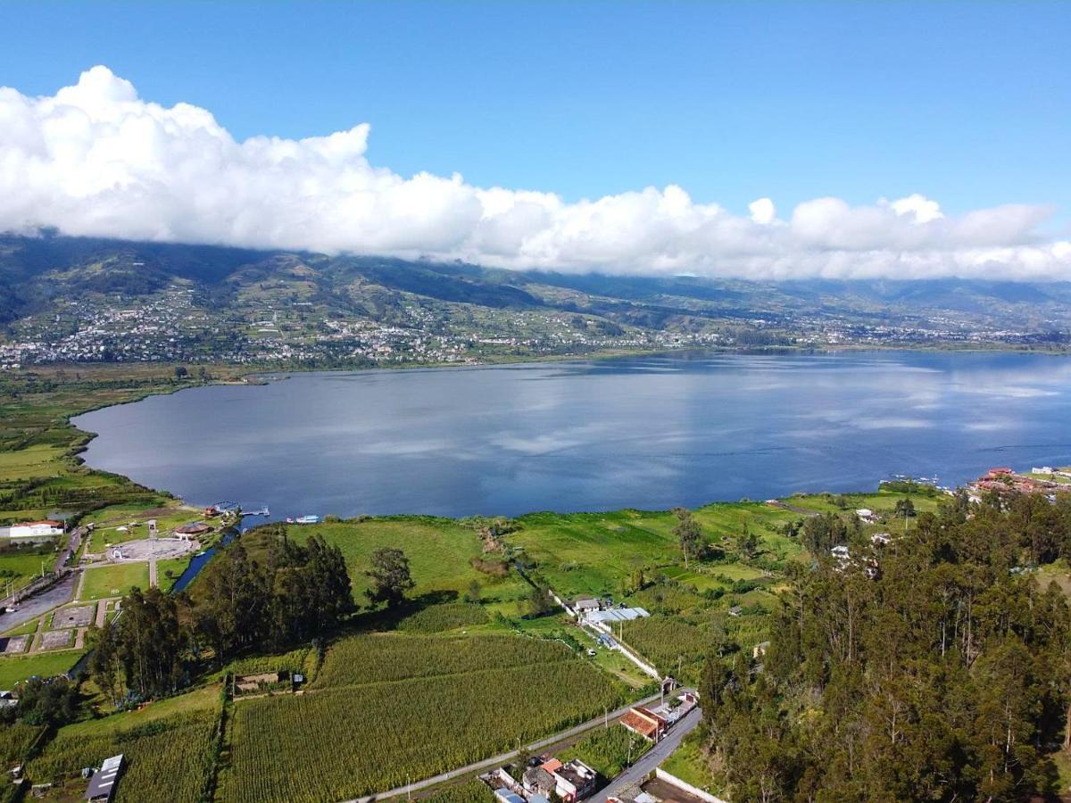 Atallaro Hospedaje Otavalo Exteriör bild