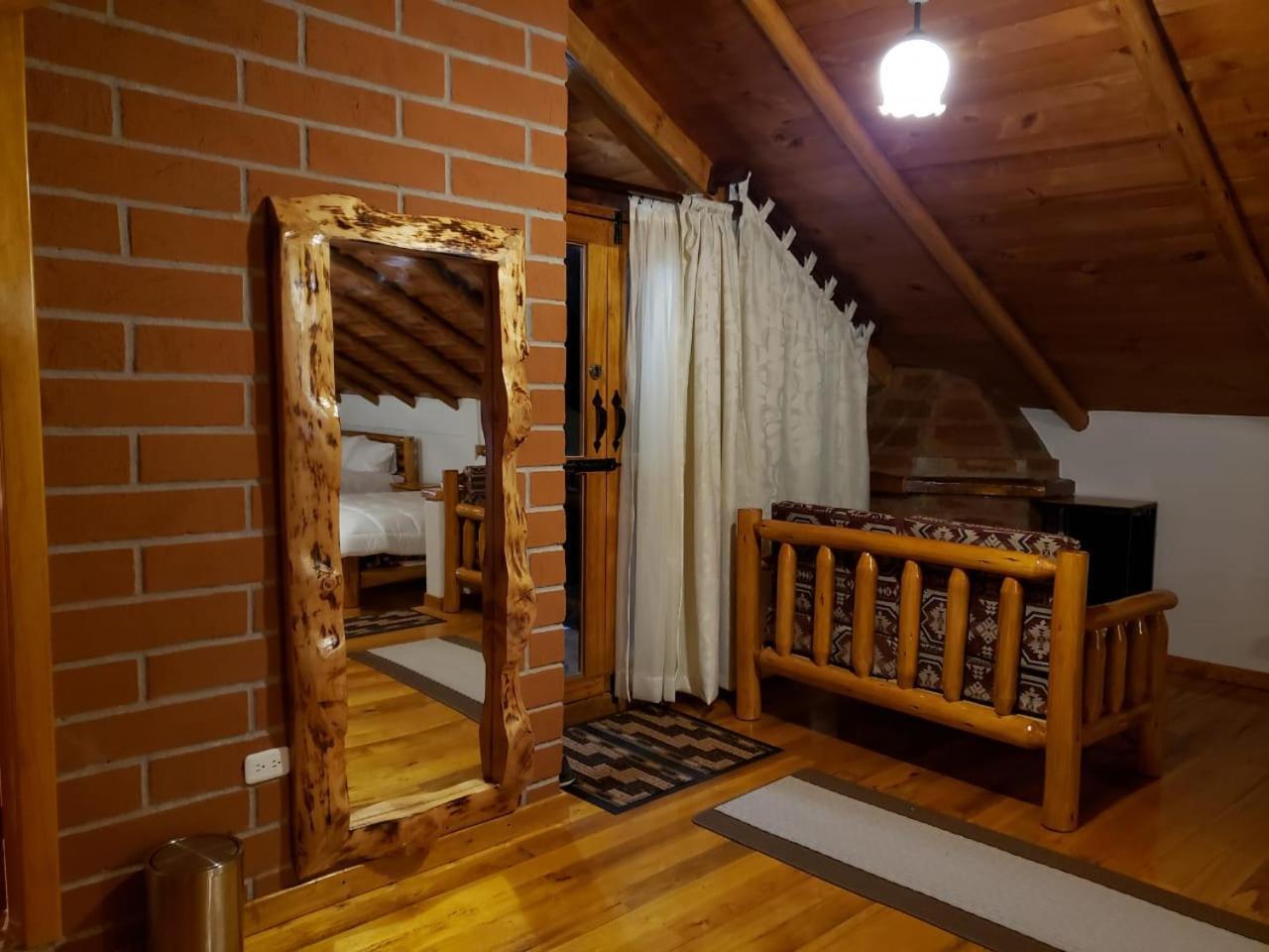Atallaro Hospedaje Otavalo Rum bild